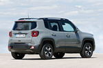 Jeep Renegade 4xe Trailhawk 176 kW (240 CV) 4xe Trailhawk Todo terreno Gris Glacier con Techo Negro Exterior Posterior-Lateral 5 puertas