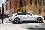 BMW i4 eDrive40 Gran Coup&eacute; eDrive40 Gran Coup&eacute; Turismo Alpinweiss Exterior Toma de recarga 5 puertas