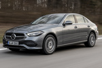 Mercedes-Benz Clase C C 300 e Berlina Avantgarde PHEV Turismo Gris selenita metalizado Exterior Frontal-Lateral 5 puertas