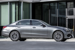 Mercedes-Benz Clase C C 300 e Berlina Avantgarde PHEV Turismo Gris selenita metalizado Exterior Lateral 5 puertas