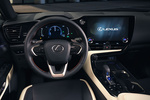 Lexus NX 450h+ AWD Luxury con Cuero Negro y Blanco Hueso 450h+ Todo terreno Interior Salpicadero 5 puertas
