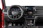 Hyundai i30 5p 1.0 TGDI 48V 88 kW (120 CV) N Line Turismo Interior Consola Central 5 puertas