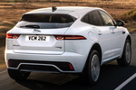 Jaguar E-PACE P300e R-Dynamic PHEV Todo terreno Yulong White Exterior Posterior-Lateral 5 puertas