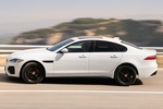 Jaguar XF P 300 AWD R-Dynamic Turismo Yulong White Exterior Lateral 4 puertas