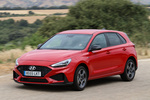 Hyundai i30 5p 1.0 TGDI 48V 88 kW (120 CV) N Line Turismo Engine Red Exterior Frontal-Lateral 5 puertas