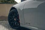 Porsche 911 Targa GTS Targa GTS Coup&eacute; Cray&oacute;n Exterior Llanta 2 puertas