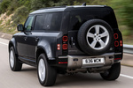 Land Rover Defender 110 D300 AWD Auto MHEV 110 X-Dynamic Todo terreno Santorini Black Exterior Lateral-Posterior 5 puertas