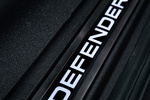 Land Rover Defender 110 D300 AWD Auto MHEV 110 X-Dynamic Todo terreno Interior Moldura decorativa 5 puertas