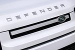Land Rover Defender 110 P400e AWD Auto PHEV 110 X-Dynamic HSE PHEV Todo terreno Fuji White Exterior Frontal 5 puertas