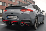 Hyundai i30 N Fastback N Fastback Turismo Shadow Grey Exterior Posterior-Lateral 5 puertas