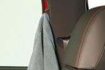 SEAT León 2.0 TDI CR 110 KW (150 CV) DSG Start/Stop FR Sportstourer Turismo familiar Interior Percha 5 puertas