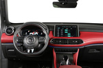 MG EHS EHS Plug-In Hybrid Luxury Sardana Red Todo terreno Interior Consola Central 5 puertas