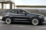 BMW iX3 Paquete M Sport Paquete M Sport Todo terreno M Carbon Black Metallic Exterior Lateral 5 puertas
