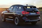 BMW iX3 Paquete M Sport Paquete M Sport Todo terreno M Carbon Black Metallic Exterior Lateral-Posterior 5 puertas