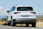 Skoda Enyaq 60 iV 60 iV con Paquete LED M Todo terreno Blanco Luna Metalizado Exterior Lateral-Posterior 5 puertas