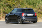 MINI MINI 3p Cooper Autom&aacute;tico 3p Cooper MINI Yours Turismo Enigmatic Black Metallic Exterior Lateral-Posterior 3 puertas