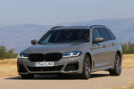 BMW Serie 5 530e xDrive Touring 530e Touring Paquete M Sport Turismo familiar Gris Bernina efecto &aacute;mbar Exterior Frontal-Lateral 5 puertas