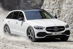 Mercedes-Benz Clase C Gama All Terrain 4MATIC All Terrain Avantgarde con Paquete Night Turismo familiar Opalite White Bright Exterior Lateral-Frontal 5 puertas