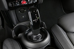 MINI MINI 3p Cooper Autom&aacute;tico 3p Cooper MINI Yours Turismo Interior Palanca de Cambios 3 puertas