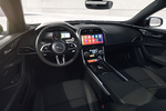 Jaguar XE R-Dynamic Black R-Dynamic Black Turismo Interior Salpicadero 4 puertas