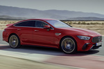 Mercedes-Benz AMG GT AMG GT S E PERFORMANCE 4MATIC+ AMG GT 63 S E PERFORMANCE con Paquete AMG Carbon Turismo Rojo Jupiter Exterior Lateral-Frontal 5 puertas