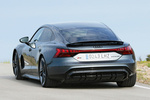 Audi e-tron GT RS e-tron GT RS e-tron GT Turismo Gris Daytona efecto perla Exterior Lateral-Posterior 4 puertas