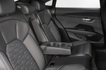 Audi e-tron GT RS e-tron GT RS e-tron GT con asientos deportivos Pro Turismo Interior Portabebidas 4 puertas