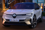 Renault M&eacute;gane Gama E-TECH Electric iconic Turismo Blanco Glaciar con Techo Negro Exterior Frontal-Lateral 5 puertas