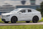 Skoda Enyaq Camuflado Enyaq Coup&eacute; iV Camuflado Enyaq Coup&eacute; iV Todo terreno Exterior Frontal-Lateral 5 puertas
