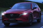 Mazda CX-5 Gama CX-5 Homura Todo terreno Soul Red Crystal Exterior Frontal-Lateral 5 puertas