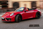 Porsche 911 Carrera GTS Cabriolet Carrera GTS Cabriolet Coup&eacute; Carmine Red Exterior Frontal-Lateral 2 puertas