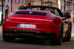 Porsche 911 Carrera GTS Cabriolet Carrera GTS Cabriolet Coup&eacute; Carmine Red Exterior Posterior-Lateral 2 puertas