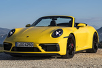 Porsche 911 Carrera GTS Cabriolet Carrera GTS Cabriolet Coup&eacute; Amarillo Racing Exterior Frontal-Lateral 2 puertas