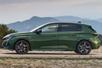 Peugeot 308 Gama 308 Hybrid GT Pack Hybrid Turismo Verde Olivine Exterior Lateral 5 puertas