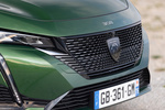 Peugeot 308 Gama 308 Hybrid GT Pack Hybrid Turismo Verde Olivine Exterior Frontal 5 puertas