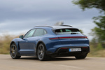 Porsche Taycan Cross Turismo Turbo S Cross Turismo Turbo S con Paquete SportDesign Offroad Negro Turismo familiar Azul Neptuno Exterior Lateral-Posterior 5 puertas
