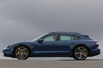 Porsche Taycan Cross Turismo Turbo S Cross Turismo Turbo S con Paquete SportDesign Offroad Negro Turismo familiar Azul Neptuno Exterior Lateral 5 puertas