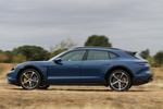 Porsche Taycan Cross Turismo Turbo S Cross Turismo Turbo S con Paquete SportDesign Offroad Negro Turismo familiar Azul Neptuno Exterior Lateral 5 puertas