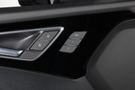 Audi Q4 Q4 e-tron 40 Black line edition e-tron Todo terreno Interior Mandos regulaci&oacute;n asientos 5 puertas