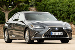 Lexus ES Gama ES 300h Gama ES 300h Turismo Gris Stylish Sonic Exterior Lateral-Frontal 4 puertas