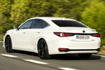 Lexus ES Gama ES 300h F SPORT Turismo Sonic Platinum Exterior Lateral-Posterior 4 puertas