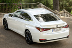 Lexus ES Gama ES 300h F SPORT Turismo Sonic Platinum Exterior Lateral-Posterior 4 puertas