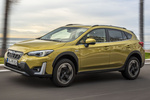 Subaru XV Gama XV e-Boxer Gama XV Todo terreno Plasma Yellow Pearl Exterior Frontal-Lateral 5 puertas