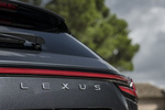 Lexus NX 450h+ AWD F Sport 450h+ Todo terreno Gris Sonic Exterior Pilotos 5 puertas