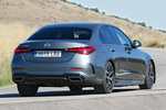 Mercedes-Benz Clase C C 220 d AMG Line con Paquete Night Turismo Gris Selenit Magno Exterior Posterior-Lateral 5 puertas