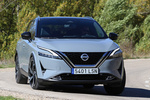 Nissan Qashqai 1.3 118 kW (158 CV) mHEV 12V Xtronic 4x2 Tekna+ Todo terreno Bitono Katana Grey con Techo Midnight Black Exterior Frontal-Lateral 5 puertas