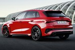 Audi A3 RS3 Sportback 294 kW (400 CV) quattro S tronic RS3 Sportback Turismo Rojo Tango Exterior Lateral-Posterior 5 puertas