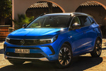 Opel Grandland Gama Grandland Hybrid Ultimate Hybrid Todo terreno Azul V&eacute;rtigo Exterior Frontal-Lateral 5 puertas