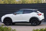 Nissan Juke DIG-T 84 kW (114 CV) DCT Enigma Todo terreno Lunar White con Midnight Black Exterior Lateral 5 puertas