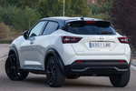 Nissan Juke DIG-T 84 kW (114 CV) DCT Enigma Todo terreno Lunar White con Midnight Black Exterior Lateral-Posterior 5 puertas